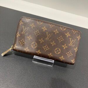 Louis Vuitton Organizer Wallet (JB1175)